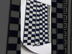 Étiquetage professionnel des vêtements avec des étiquettes personnalisées de vêtements Logo tissé et fichier d'art CDR