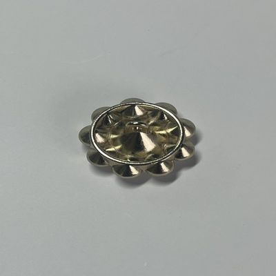 Décorations et accessoires de vêtements solides Bouton pour vêtements tricotés