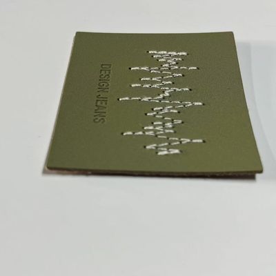 Étiquette en cuir de jean vert personnalisé Type de fermeture cousu Pour les vêtements