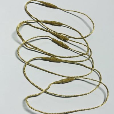 Des attaches en nylon tressées étanches à l'eau