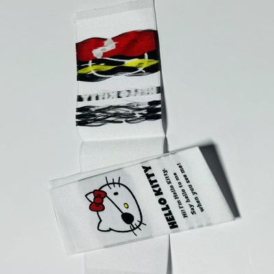 Étiquettes en tissu tissé cousues sur le nom Étiquettes collantes sur le dos OEM