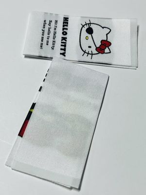 Étiquettes en tissu tissé cousues sur le nom Étiquettes collantes sur le dos OEM