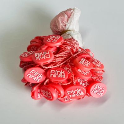 OEM quantités en vrac étiquettes de fixation en plastique avec épingles de verrouillage et boucles de sécurité
