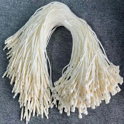 Corde en nylon tressé de 4 pouces, solide et durable, offrant des performances durables dans des applications industrielles exigeantes