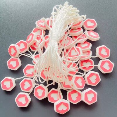 Une feuille d'acier inoxydable spécialement conçue pour l'industrie de la chaussure, assurant une résistance et une surface attrayante.